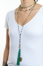 Collana verde con nappa