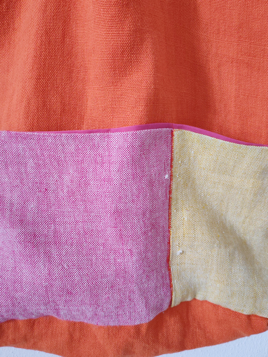 Borsa in lino con tasche esterne