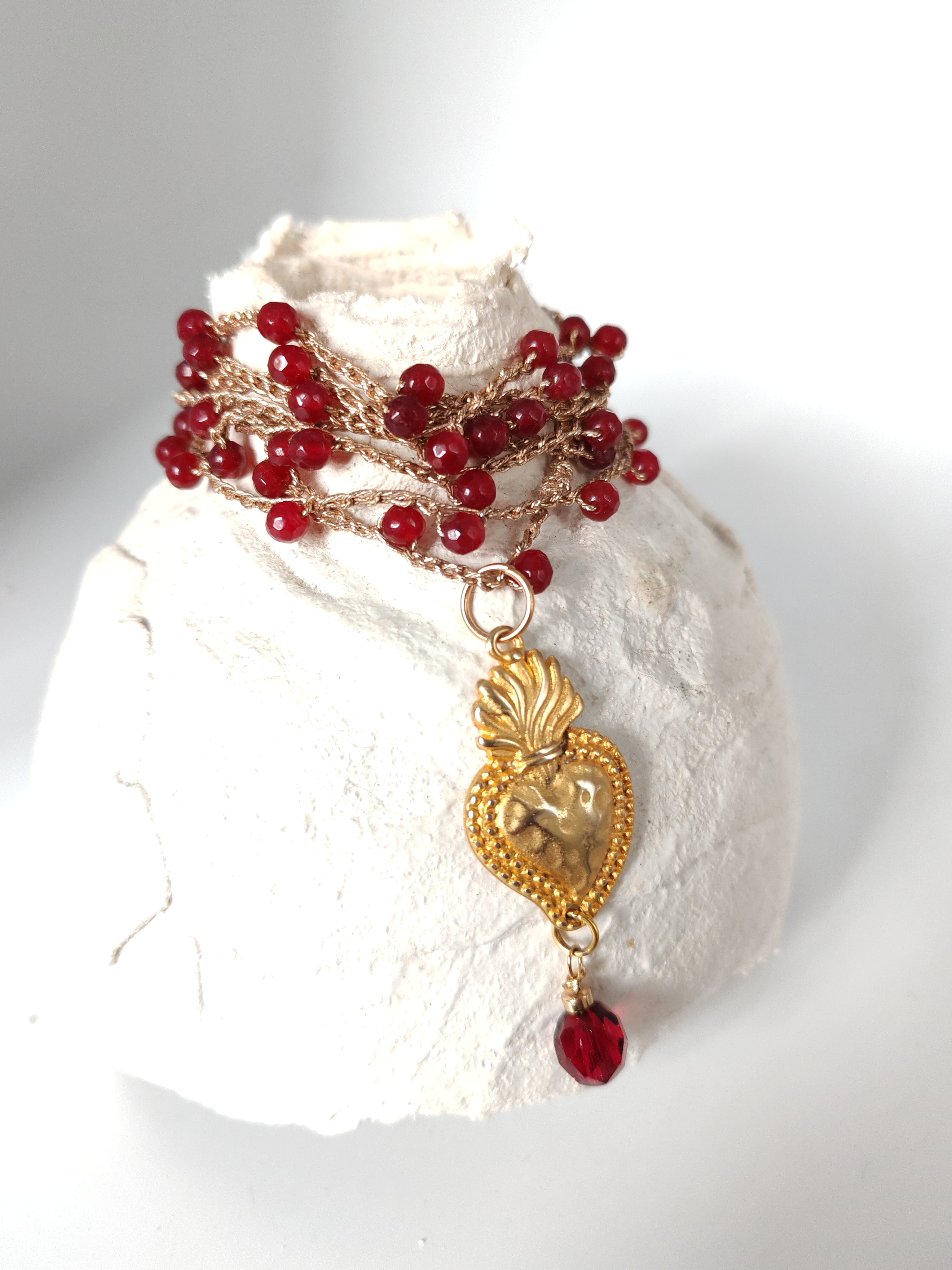 Collana cuore sacro granata