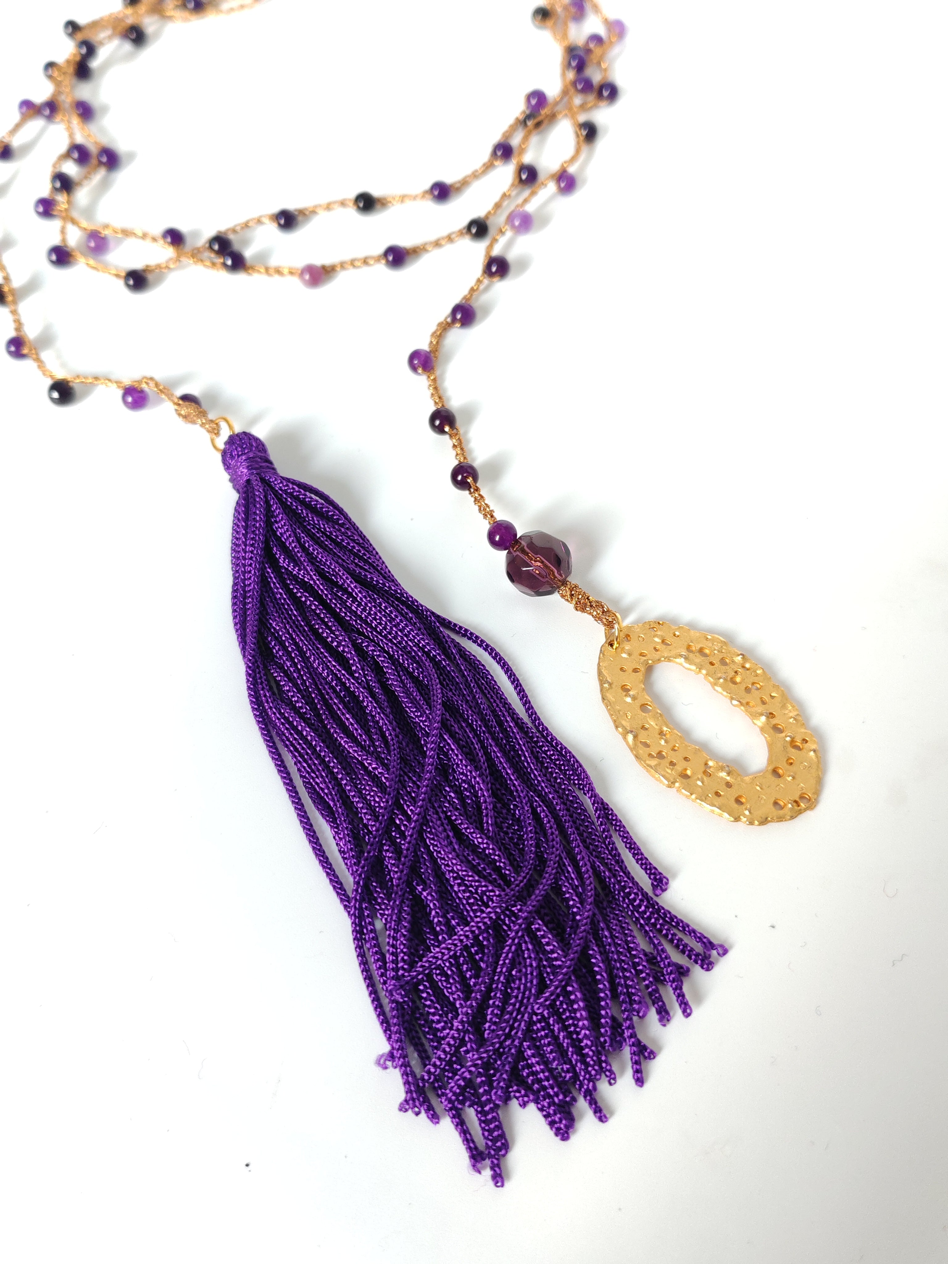 Collana viola ametista e nappa