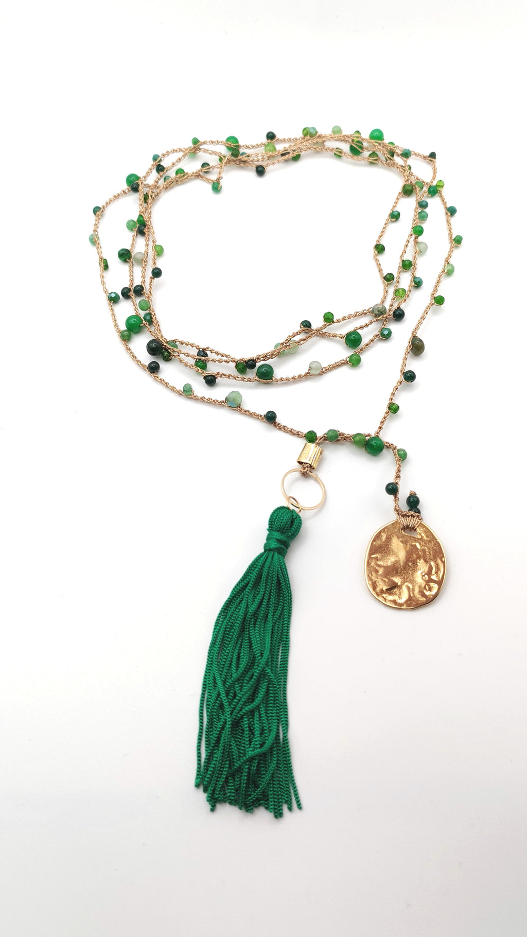 Collana verde con nappa