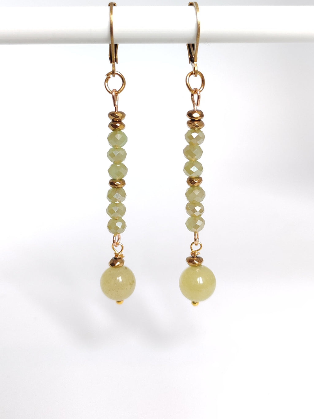 Orecchini pietre e cristalli verde lime