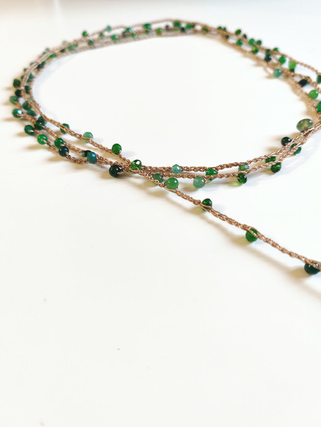 Collana verde con nappa