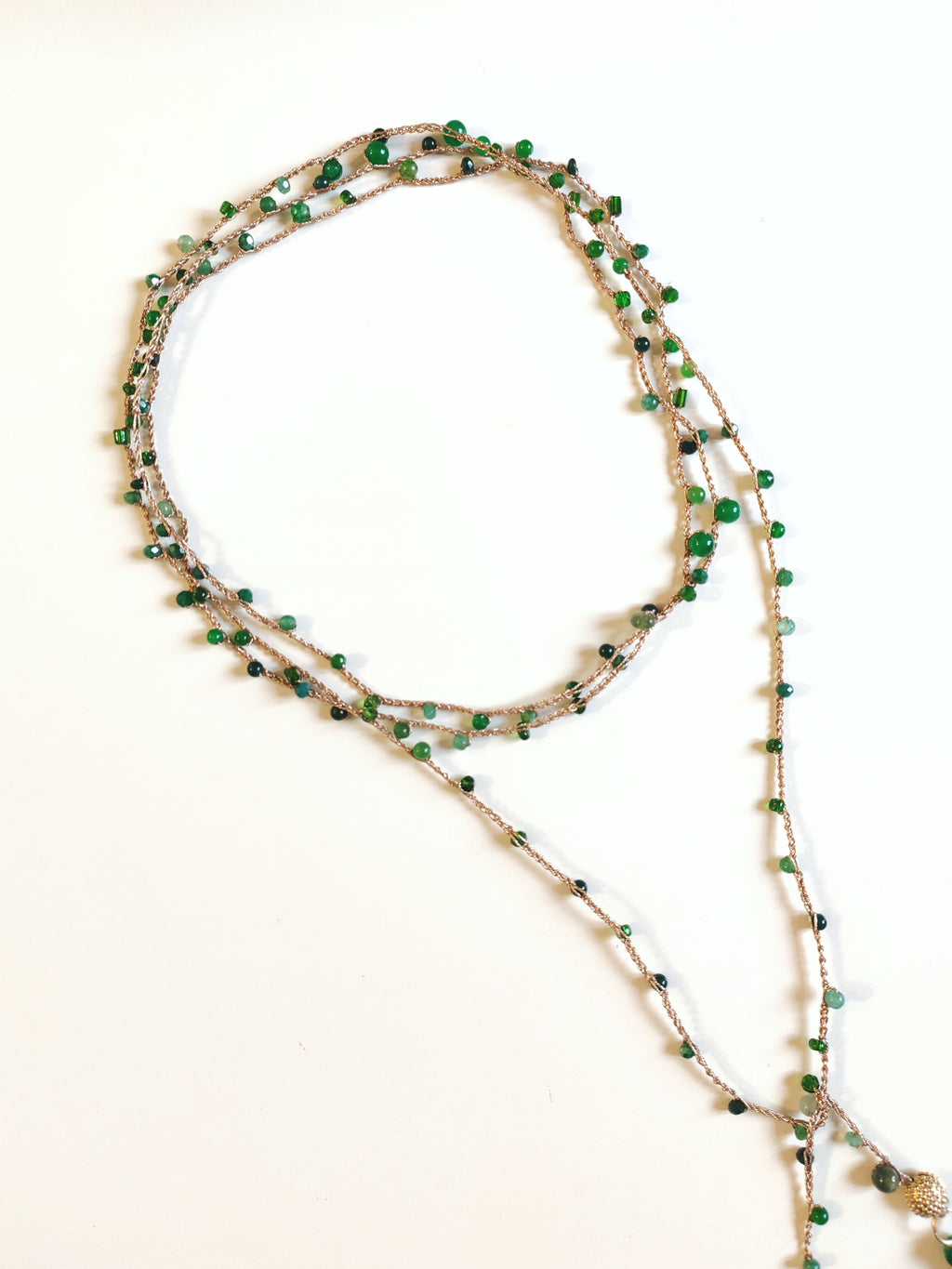 Collana verde con nappa