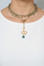 Collana lunga con serpente simbolo di cambiamento e rinascita
