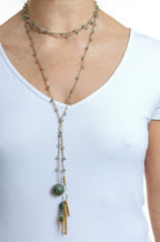 Collana verde con ciondolo