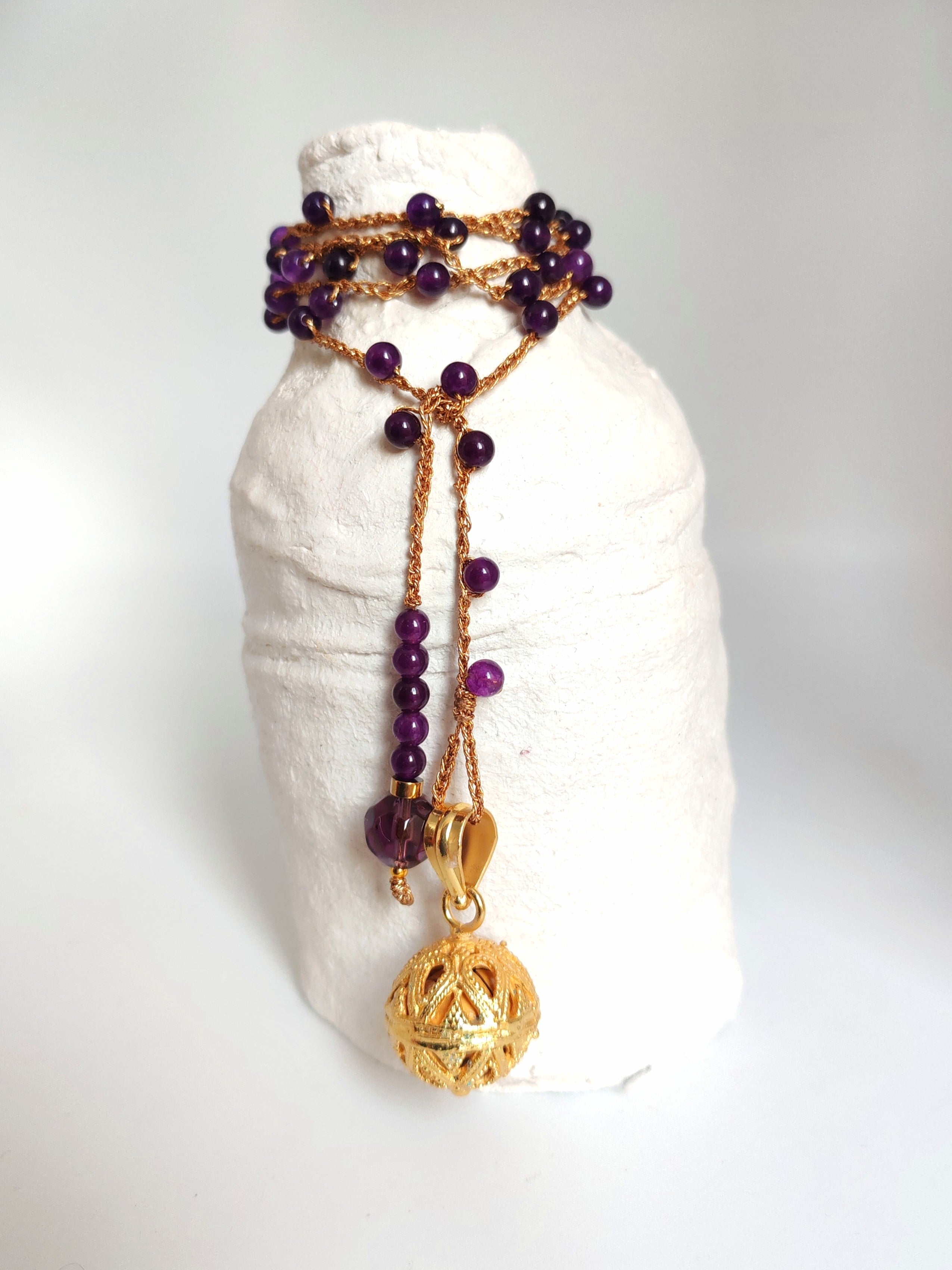Collana pietra viola e  ciondolo angeli