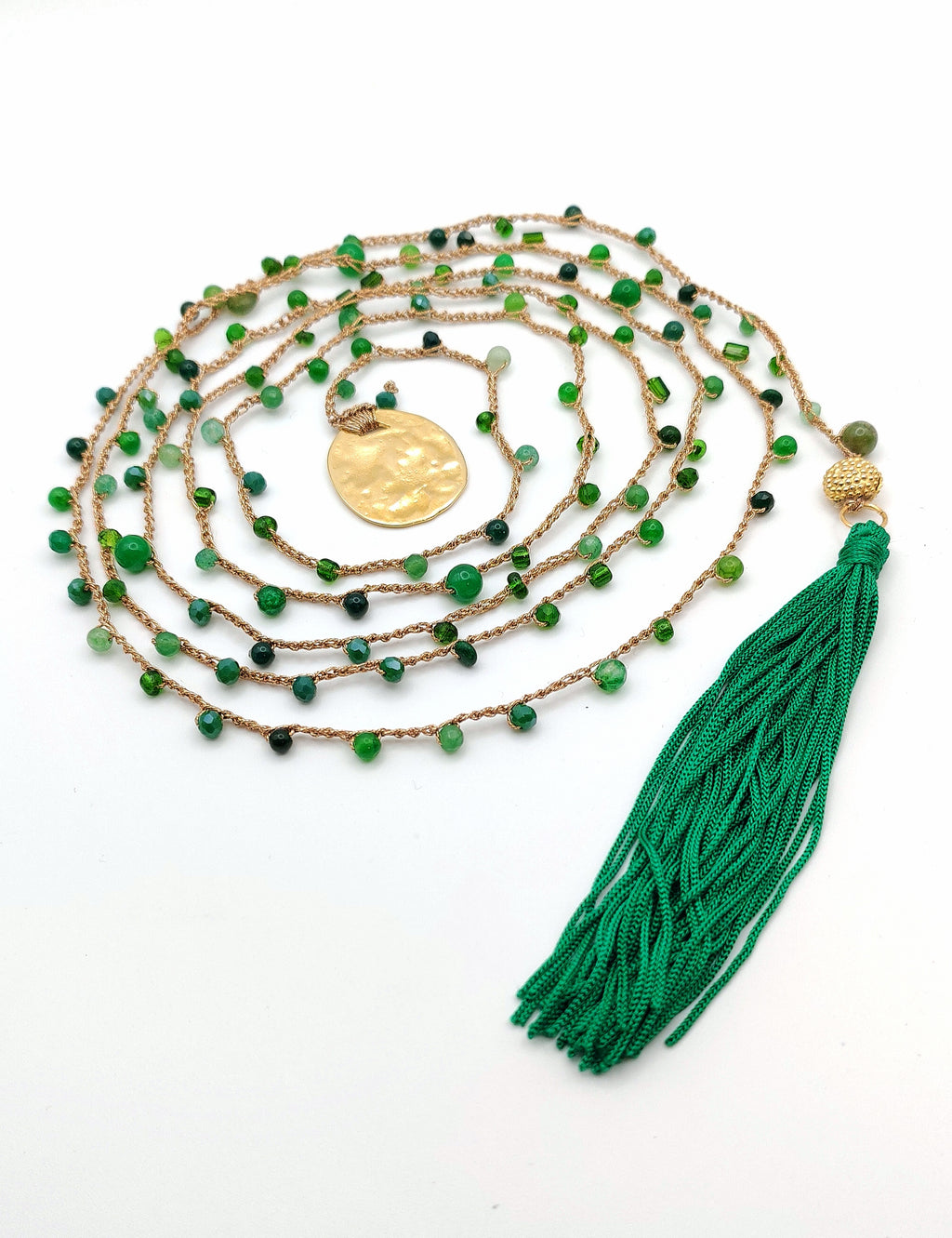 Collana verde con nappa