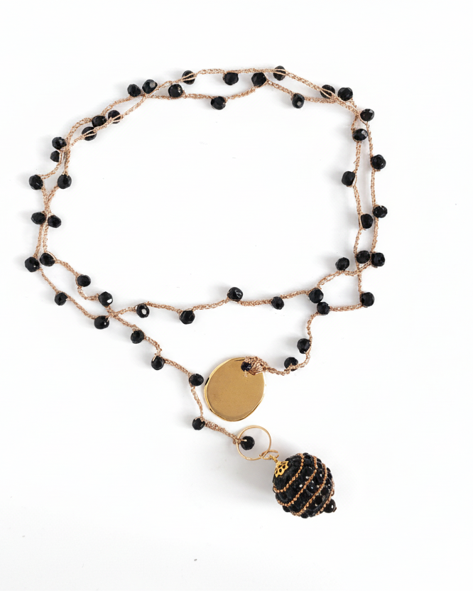 Collana ciondolo nero e dorato