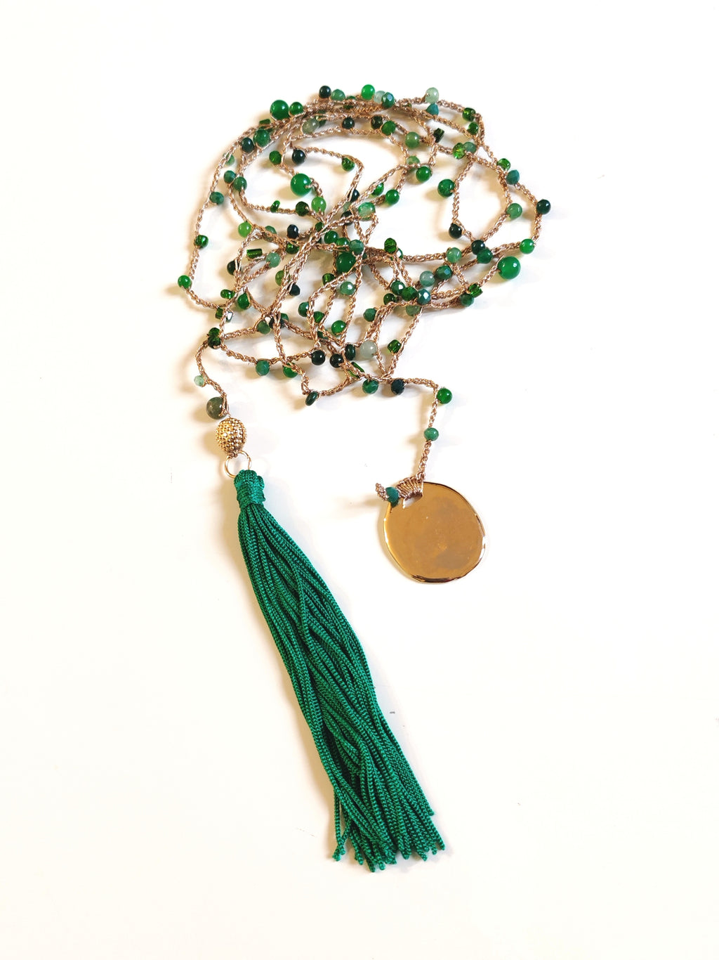 Collana verde con nappa